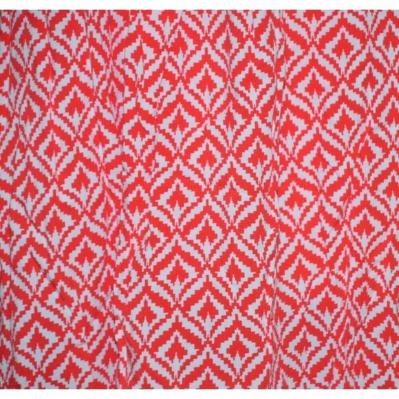 Entro Red & White Summer Mini Dress Size L Geo Pattern Rayon Adjustable Spaghett - Picture 3 of 11